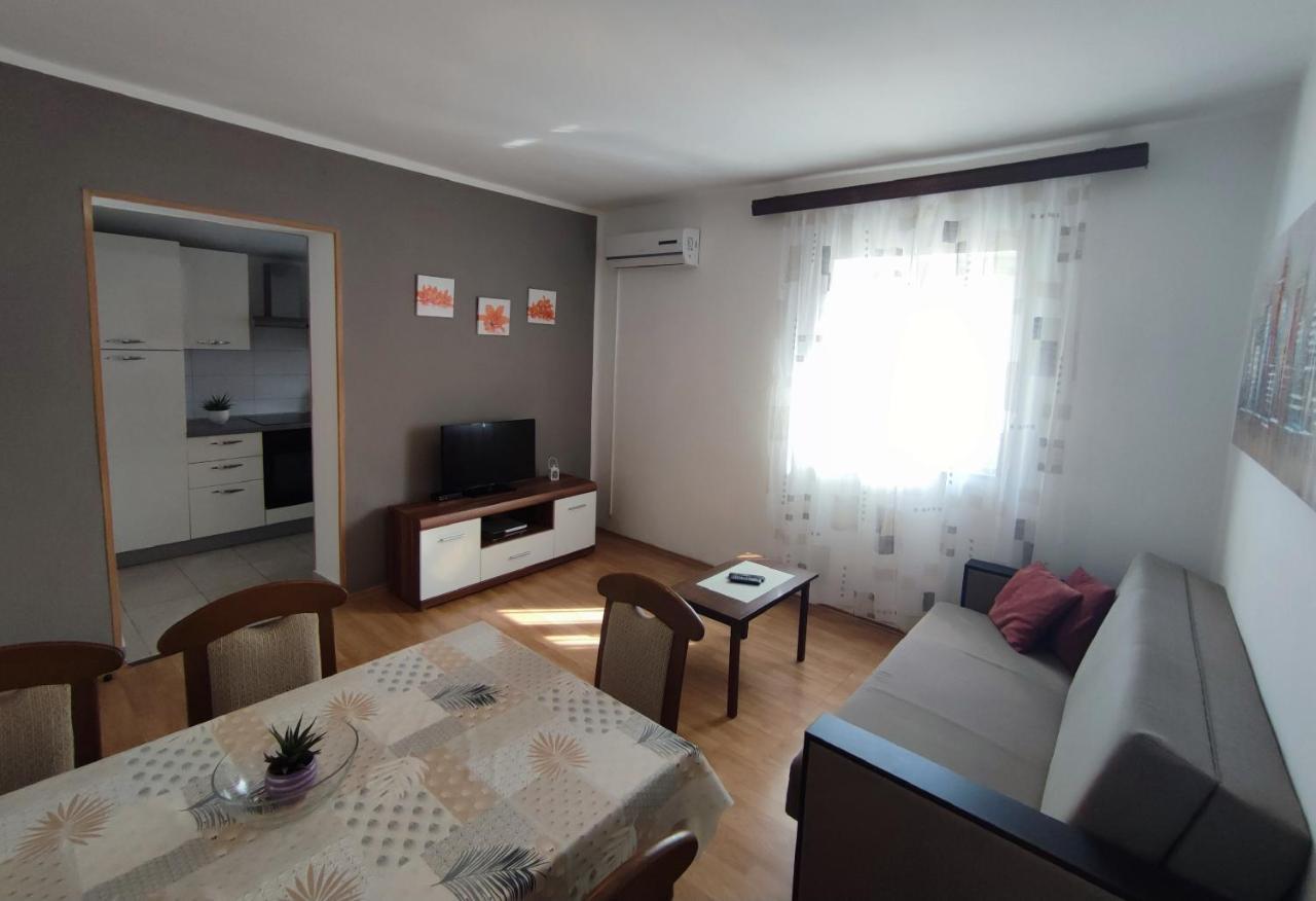 Apartment Maria Ljubač Exterior foto
